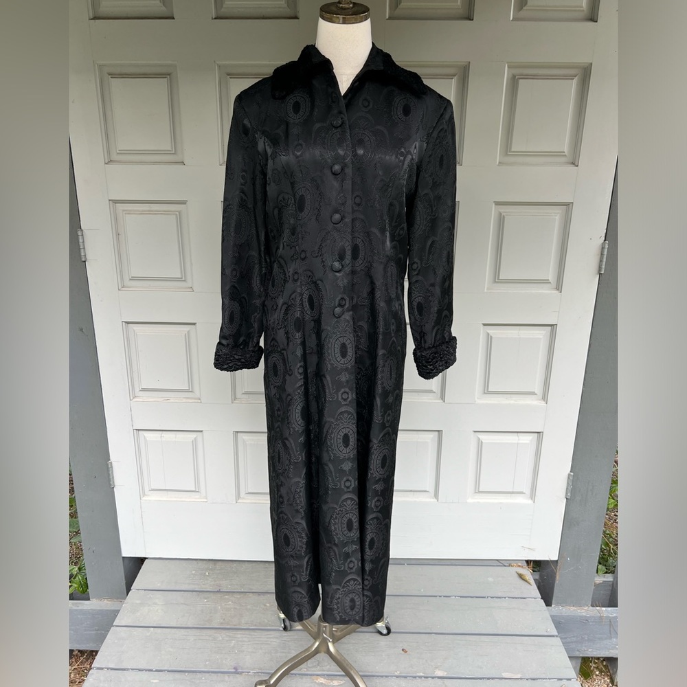 Jessica McClintock Black Paisley Brocade Faux Fur Trim Coat